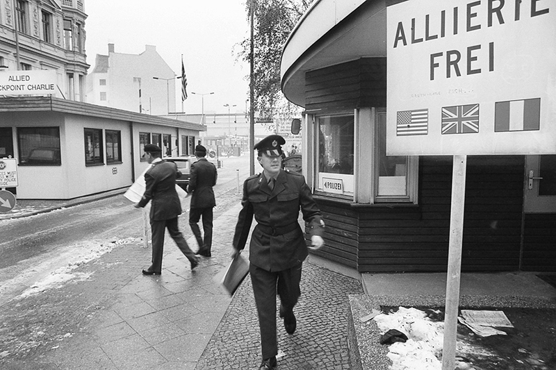 The Fall of the Berlin Wall : 1989  : Personal Photo Projects :  Richard Moore Photography : Photographer : 